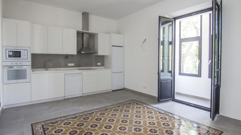 Completely refurbished flat located in Vara de Rey - Ibiza